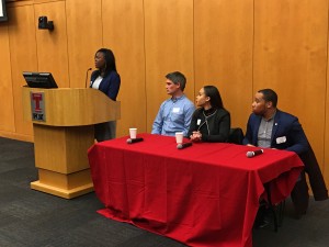 Latisha Brinson, FOX ¹08, moderates the Temple University¹s Young Alumni Association Entrepreneurship panel, which featured (from left) Dylan Baird, FOX ¹12, Rachel Furman, FOX ¹12, and Joseph Green, FOX ¹12.