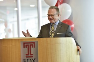 Dean M. Moshe Porat addresses faculty and students to kick off the Fox School’s 100-year celebration. (Jim Roese Photography)
