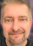 richard-lewis-iheartmedia