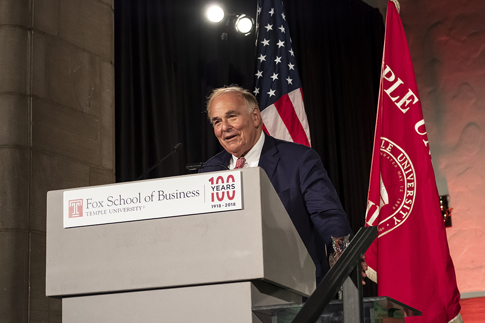 Governor Edward G. Rendell receives the 2018 Musser Award for Excellence in Leadership.