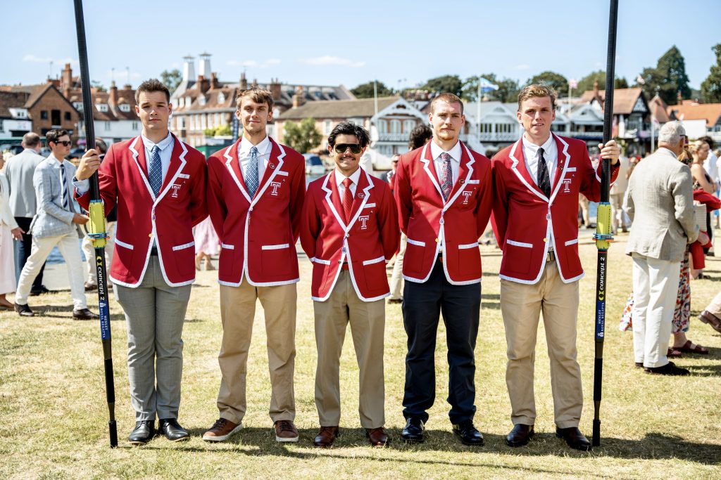 Tremlett (first from right) with his teammates. (Photo courtesy of Temple Athletics)