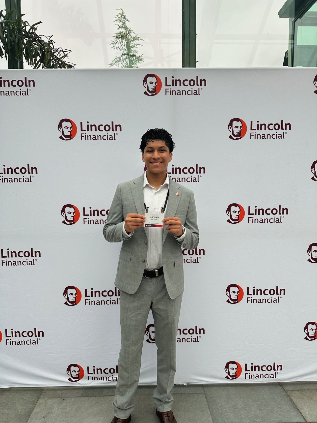 Darwuin Escobar at Lincoln Financial
